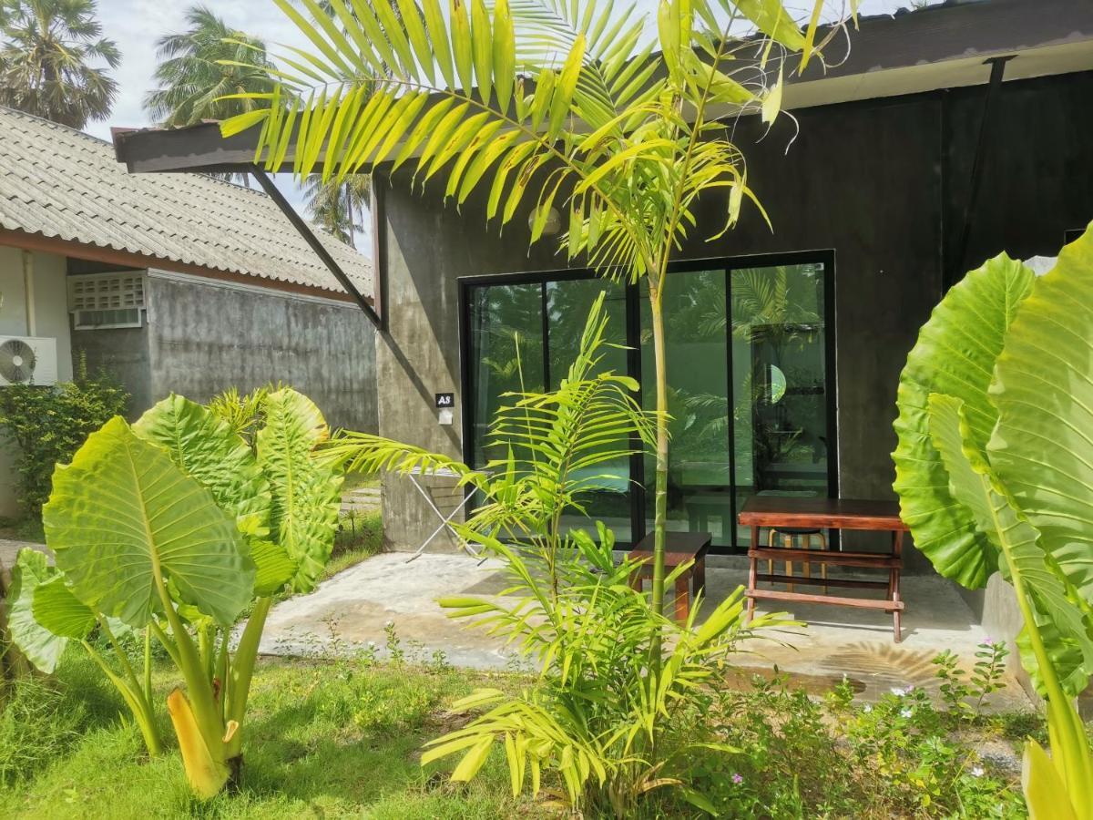 Natai House Hotel Bagian luar foto