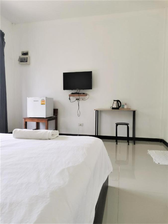 Natai House Hotel Bagian luar foto
